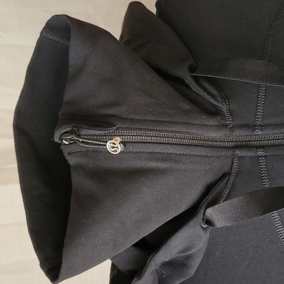 Lululemon Black Long Jacket Size 4 - Picture 2 of 8
